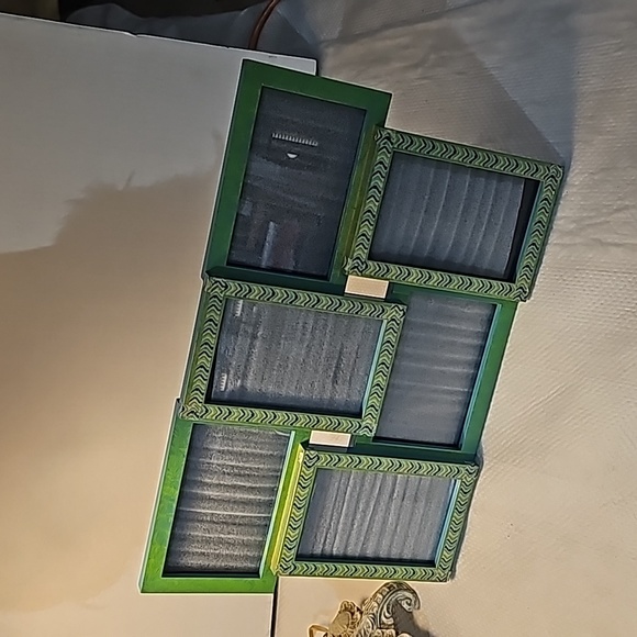 Frame - Picture 9 of 12